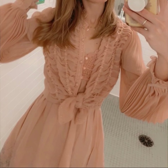 Meet your Posher, Taylor - Picture 6 of 6